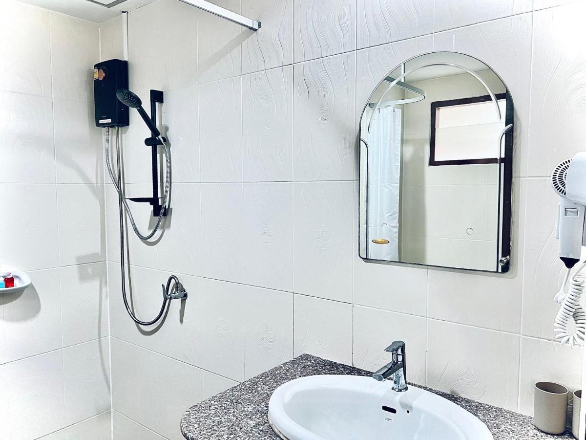 88 House Patong Hotel Екстериор снимка